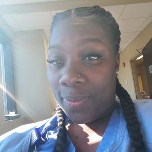 Meet your Posher, Kendra